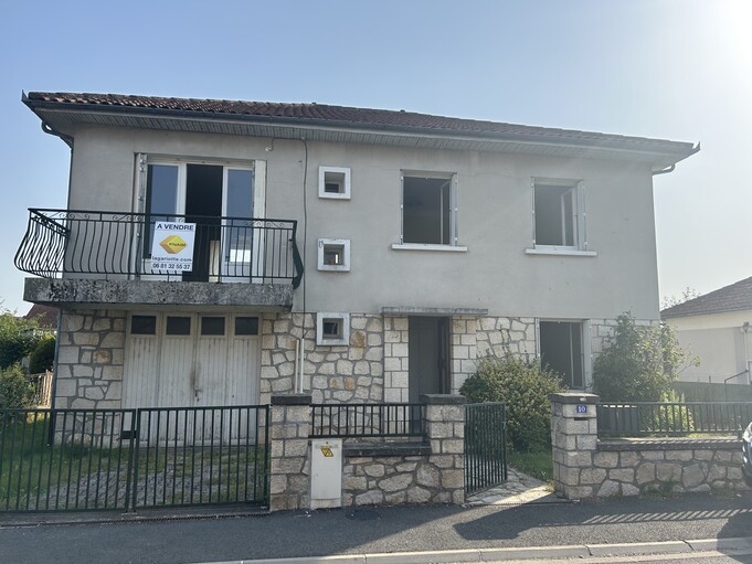 MAISON A RENOVER