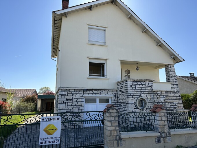 MAISON PROCHE COMMERCES BRETENOUX