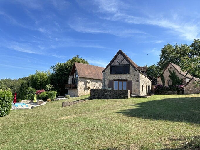 PROPRIETE DE CARACTERE